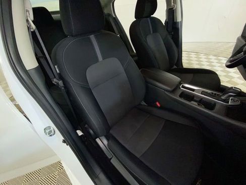 Used 2024 Nissan Sentra SV FWD image 15