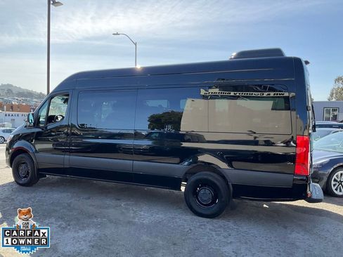 Used 2024 Mercedes-Benz Sprinter 2500 image 5