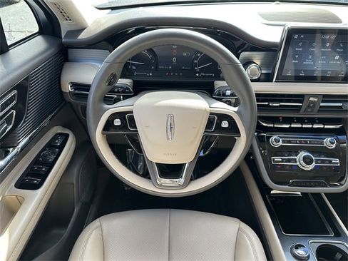 Certified 2022 Lincoln Corsair AWD w/ Equipment Group 101A image 14