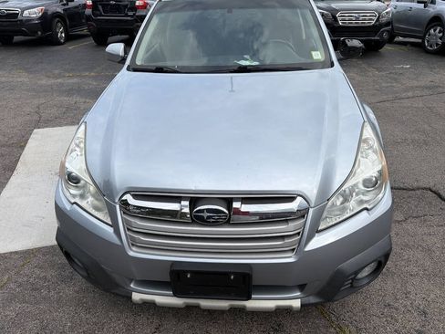 Used 2014 Subaru Outback 2.5i Limited AWD/4WD image 1