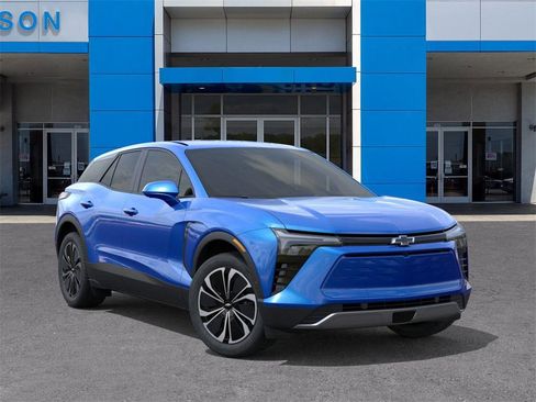 New 2025 Chevrolet Blazer EV LT w/ LPO, All-Weather Mat Package image 7