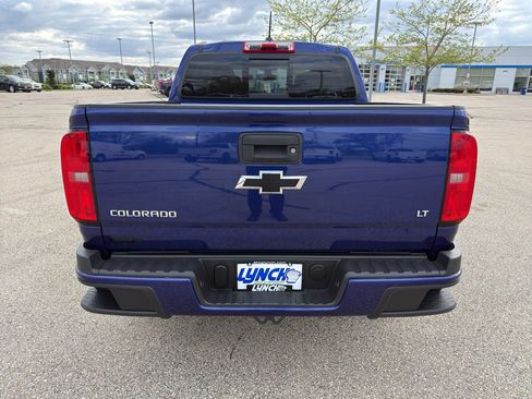 Used 2017 Chevrolet Colorado LT w/ LT Convenience Package RWD image 4