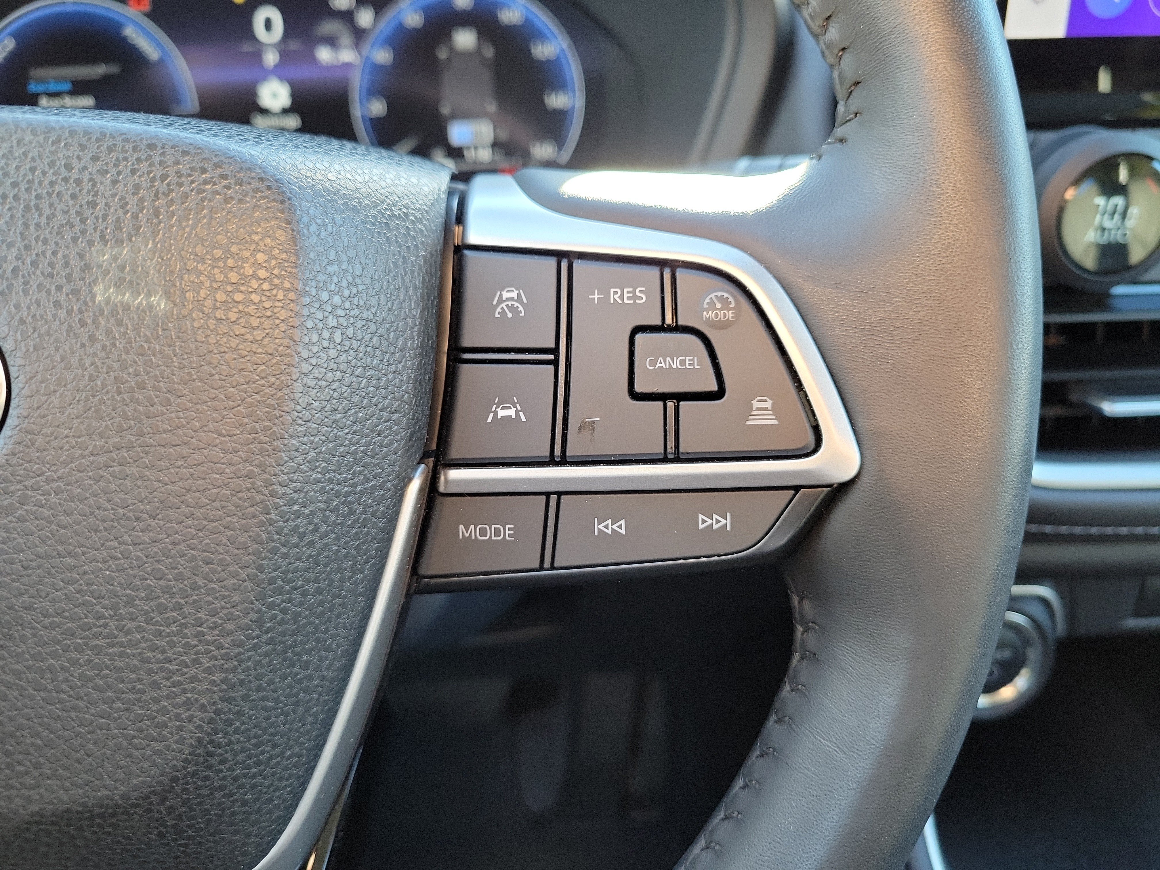 Used 2025 Toyota Grand Highlander AWD Hybrid image 30