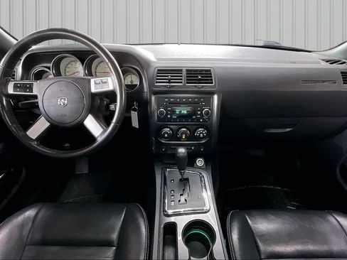Used 2009 Dodge Challenger R/T RWD image 7