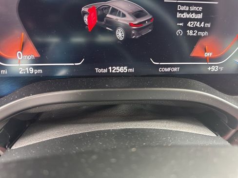 Used 2023 BMW X4 xDrive30i w/ M Sport Package AWD/4WD image 1