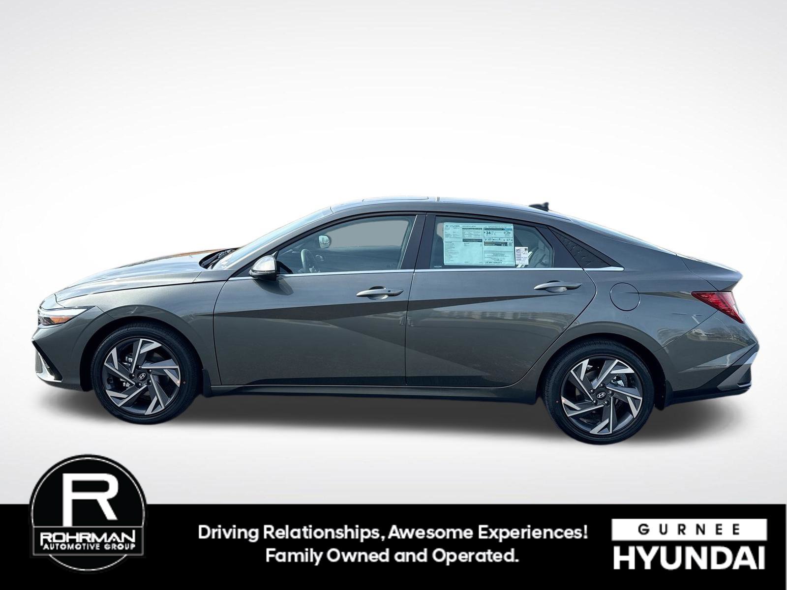 Certified 2026 Hyundai Elantra Limited FWD image 5