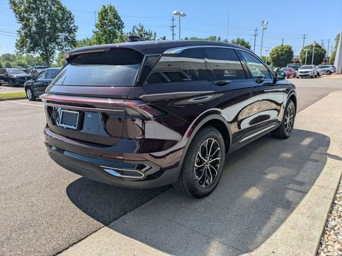 New 2025 Lincoln Nautilus Premier image 4