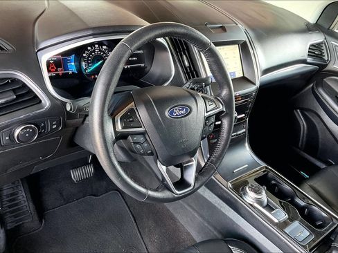 Used 2019 Ford Edge Titanium AWD/4WD image 15