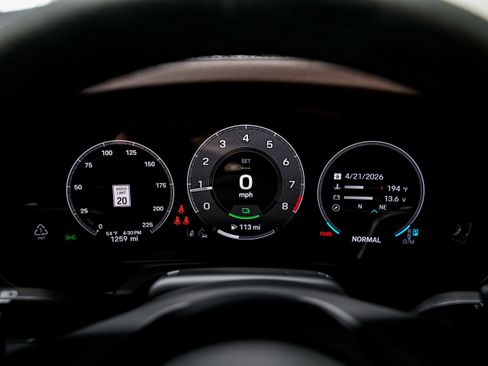 Used 2025 Porsche 911 Targa 4 GTS image 12