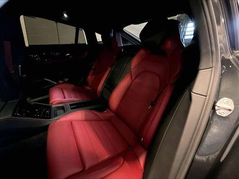 Certified 2025 Porsche Panamera GTS image 22
