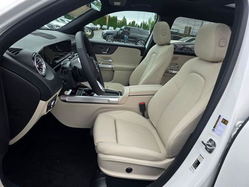 New 2026 Mercedes-Benz GLB 250 4MATIC image 13