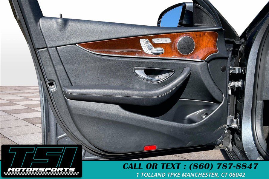 Used 2019 Mercedes-Benz E 300 4MATIC image 23