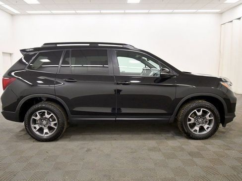 Certified 2023 Honda Passport TrailSport image 9