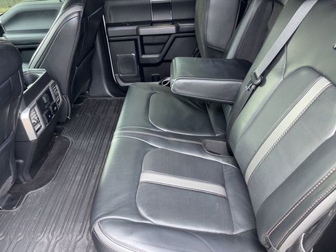 Used 2019 Ford F150 Platinum w/ Equipment Group 701A Luxury image 44