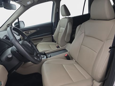 Used 2021 Honda Pilot Elite image 16