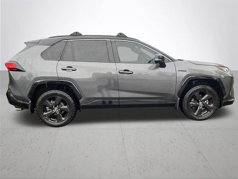 Used 2021 Toyota RAV4 XSE AWD/4WD image 4