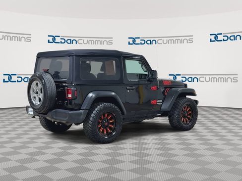 Used 2019 Jeep Wrangler Sport AWD/4WD image 8