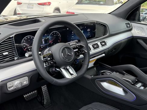 New 2026 Mercedes-Benz GLS 63 AMG 4MATIC image 23