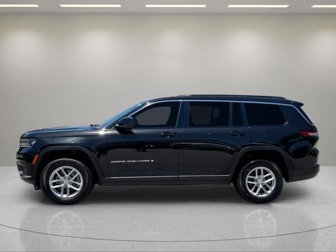 Used 2025 Jeep Grand Cherokee L Laredo RWD image 2