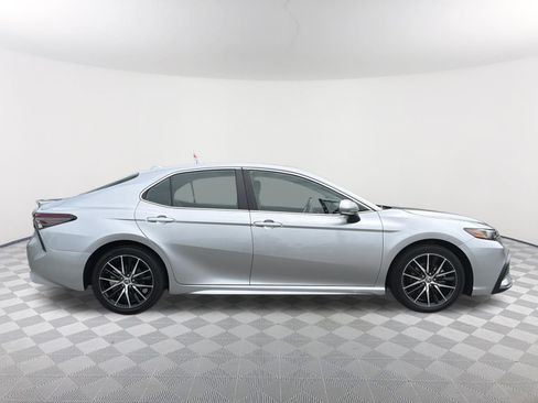 Certified 2024 Toyota Camry SE FWD image 17