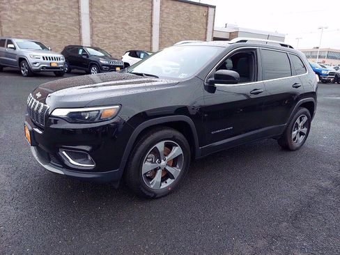 Certified 2019 Jeep Cherokee Limited image 3