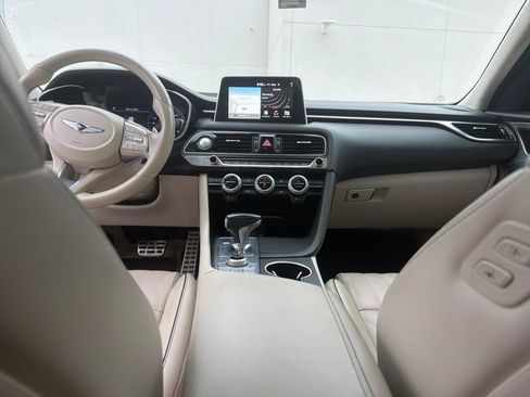 Used 2019 Genesis G70 3.3T Design RWD image 7