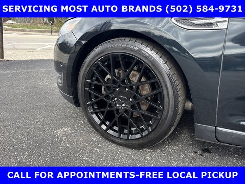 Used 2015 Ford Taurus Limited w/ Equipment Group 301A image 9