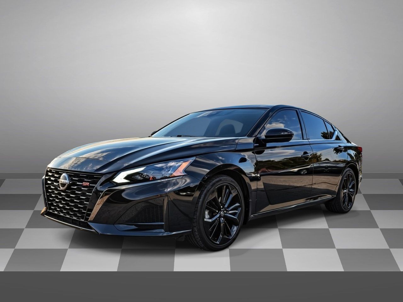 Used 2023 Nissan Altima 2.5 SR FWD image 3