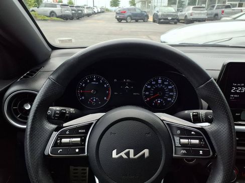 Used 2025 Kia Sorento S AWD/4WD image 11