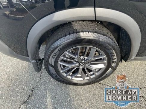 Used 2023 Nissan Rogue S AWD/4WD image 7