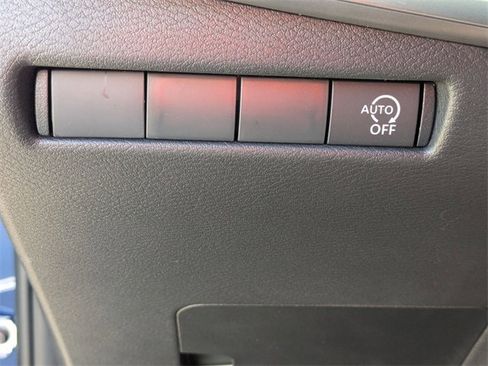 New 2026 Nissan Kicks SV image 14