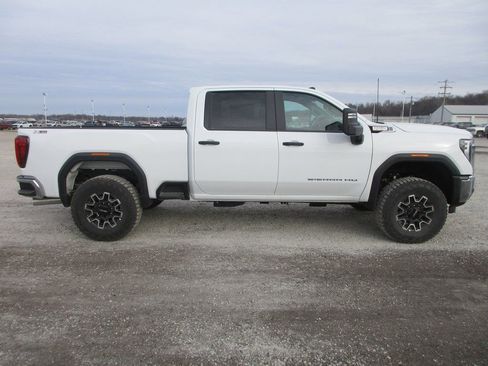 New 2026 GMC Sierra 2500 Pro image 3