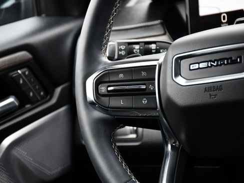 Used 2024 GMC Acadia Denali w/ Super Cruise Package image 27