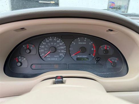Used 2003 Ford Mustang Convertible RWD image 25