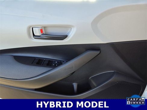 Used 2022 Toyota Corolla LE image 32