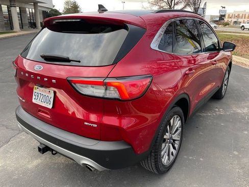 Used 2021 Ford Escape Titanium w/ Class II Trailer Tow Package image 32