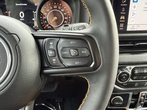 Used 2024 Jeep Wrangler Unlimited Sport AWD/4WD image 19