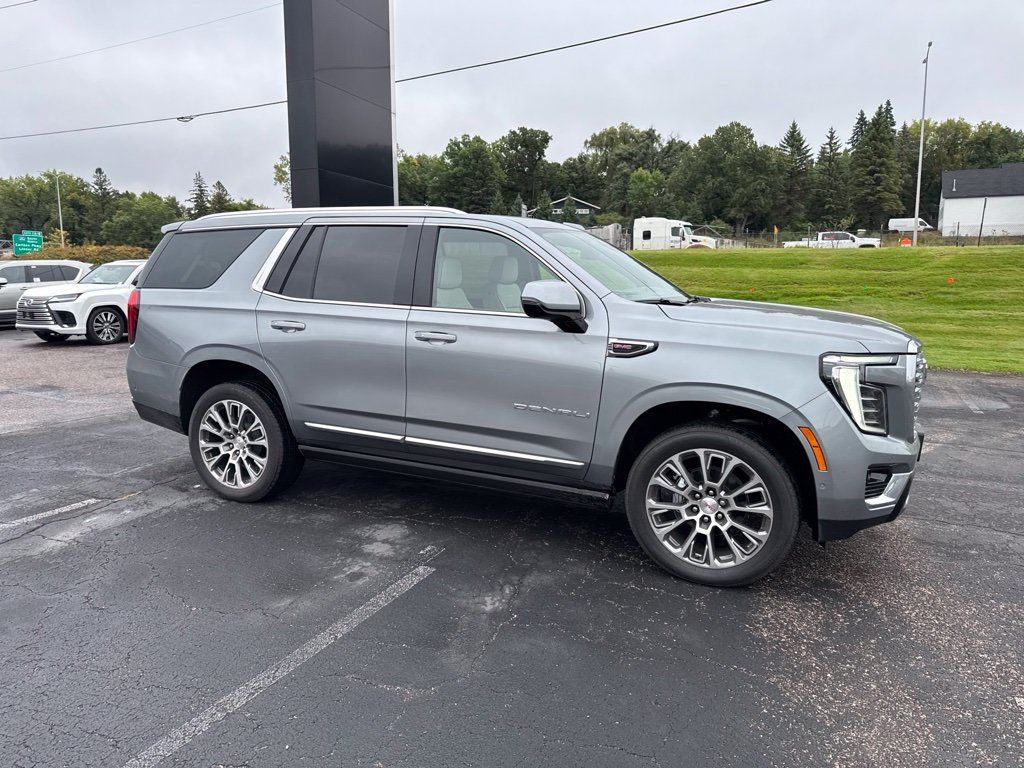 Used 2026 GMC Yukon Denali w/ Sun & Power Step Package AWD/4WD image 24
