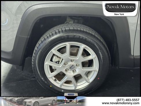 Used 2022 Jeep Renegade Latitude image 10