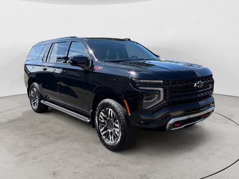 Certified 2026 Chevrolet Suburban Z71 w/ Comfort Package AWD/4WD image 7