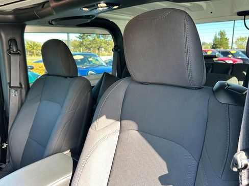 Used 2023 Jeep Wrangler Sport S image 14