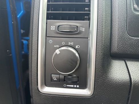 Used 2024 RAM 1500 Classic SLT AWD/4WD image 21