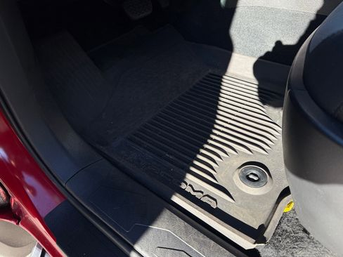 Used 2023 Toyota Tacoma TRD Sport image 40