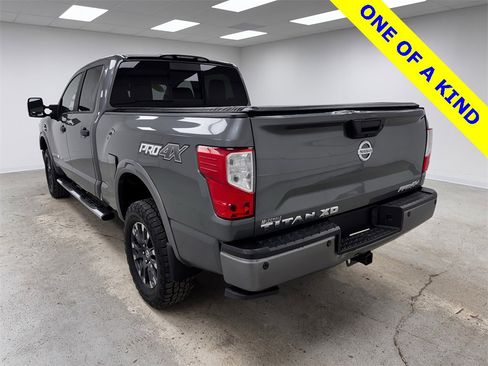 Used 2016 Nissan Titan XD image 7
