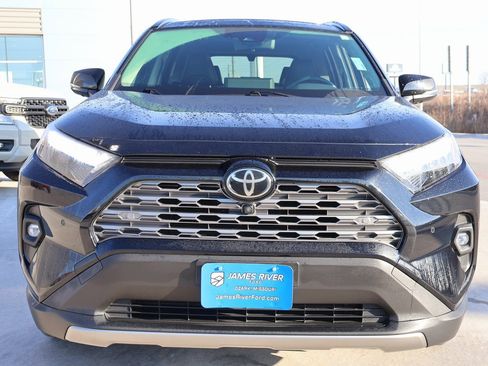 Used 2022 Toyota RAV4 Limited image 7
