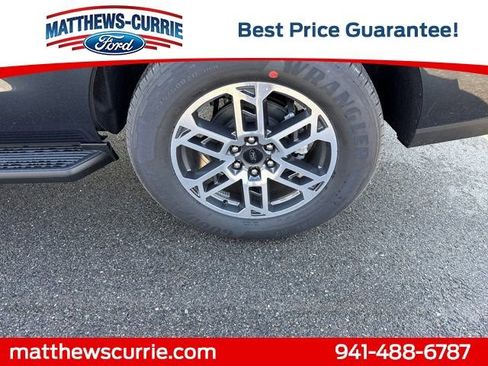 New 2026 Ford Expedition Active RWD image 17