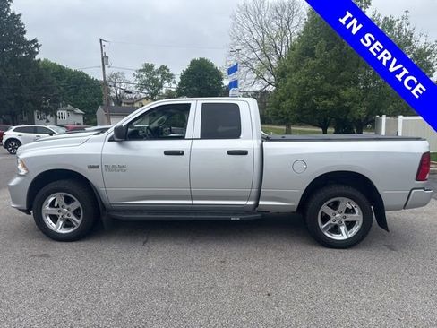 Used 2018 RAM 1500 Express w/ Express Value Package AWD/4WD image 11