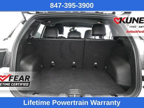Used 2025 Jeep Compass Trailhawk AWD/4WD image 17