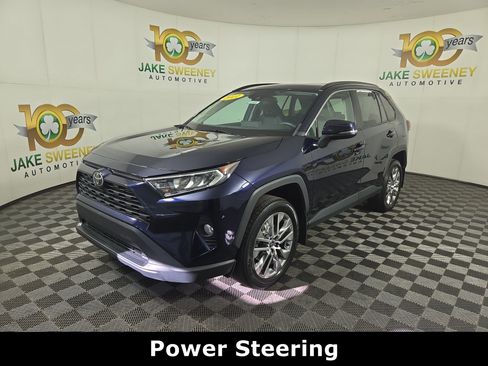 Used 2021 Toyota RAV4 XLE Premium AWD/4WD image 3