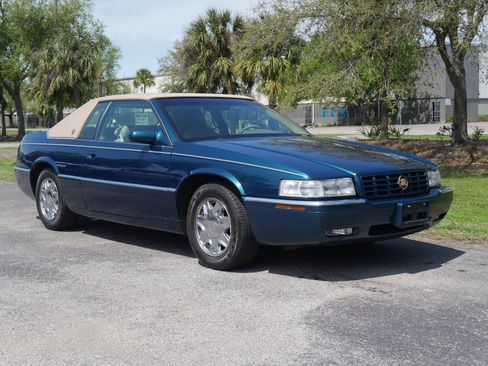 Used 1995 Cadillac Eldorado Touring image 32